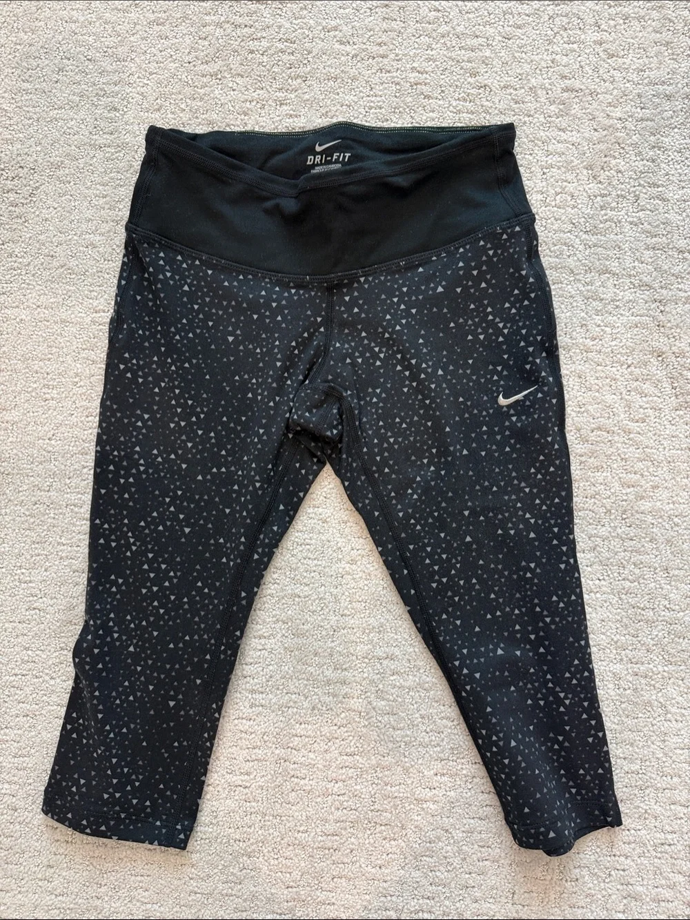 Nike Black Triangle Print Capri Leggings for Kids
